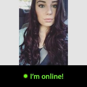 CurvyBrunette1