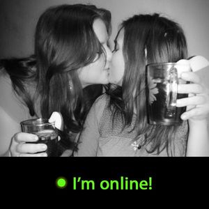 Two-HOT-girl